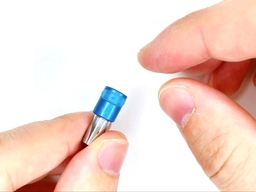 (補足)ノックキャップのゴムは外れないの画像1