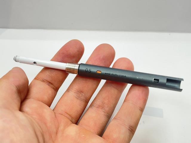 シャー芯筒+ケース上部の写真