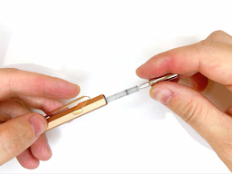 ケースから芯タンクを引き抜くの画像2