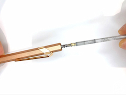 ケースに芯タンクを装着するの画像2