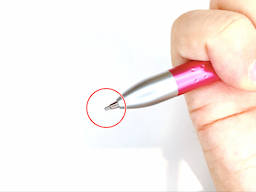 動作チェック①ノックしたらシャー芯が出ることの画像1