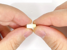 消しゴムにケース結合部を装着するの画像3