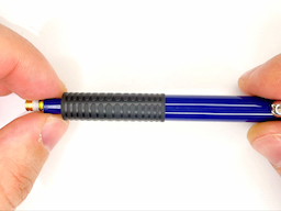 ケースにグリップを装着するの画像4