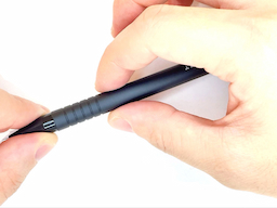 ケースに芯タンクを挿入し、口金を装着するの画像4