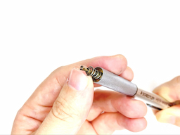 (補足)チャックはノック状態で輪を下ろすと開くの画像4