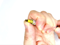 (補足)チャックはノック状態で輪を下ろすと開くの画像4